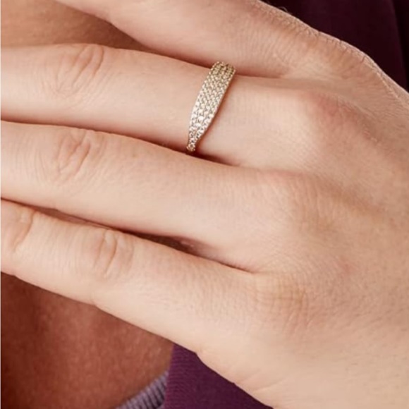 Elegant Gold Signet Women's Ring | Size 7 - Picture 2 of 2